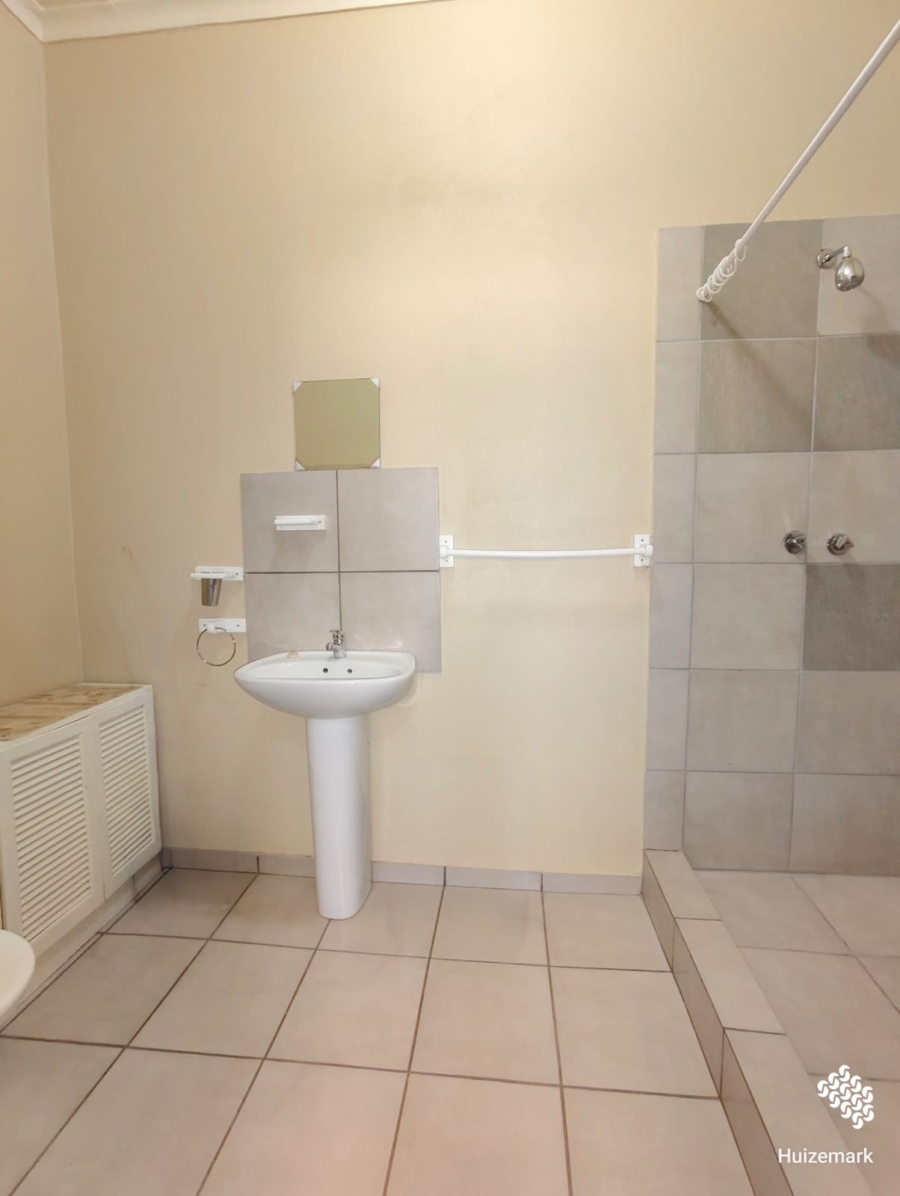 5 Bedroom Property for Sale in Vaalpark Free State